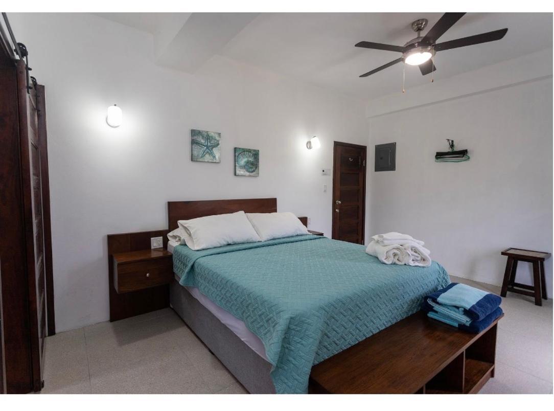Aparthotel Bay Towers Caye Caulker Zewnętrze zdjęcie
